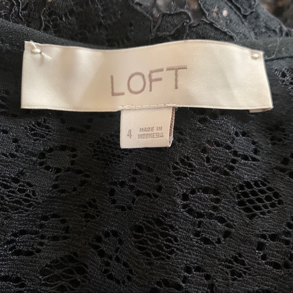 LOFT Lace Cold Shoulder Crew Neckline Dress Size 4 - Picture 10 of 14